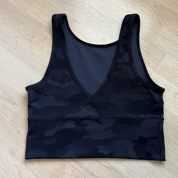 Lulu Lemon Power Pivot Tank Top Black Camo High Neck Deep V Size Medium - Picture 4 of 7